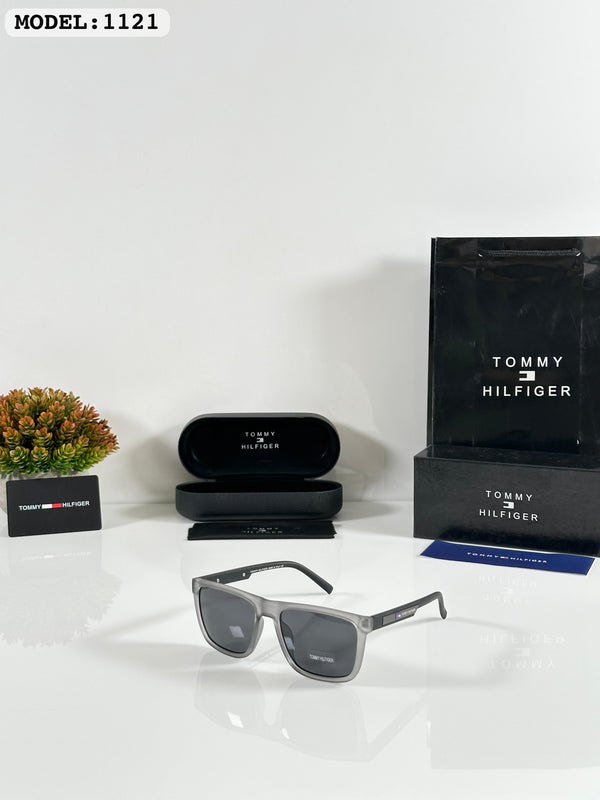 Tommy Hilfiger Sunglass