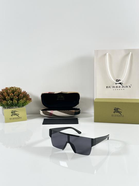 Burberry Sunglass