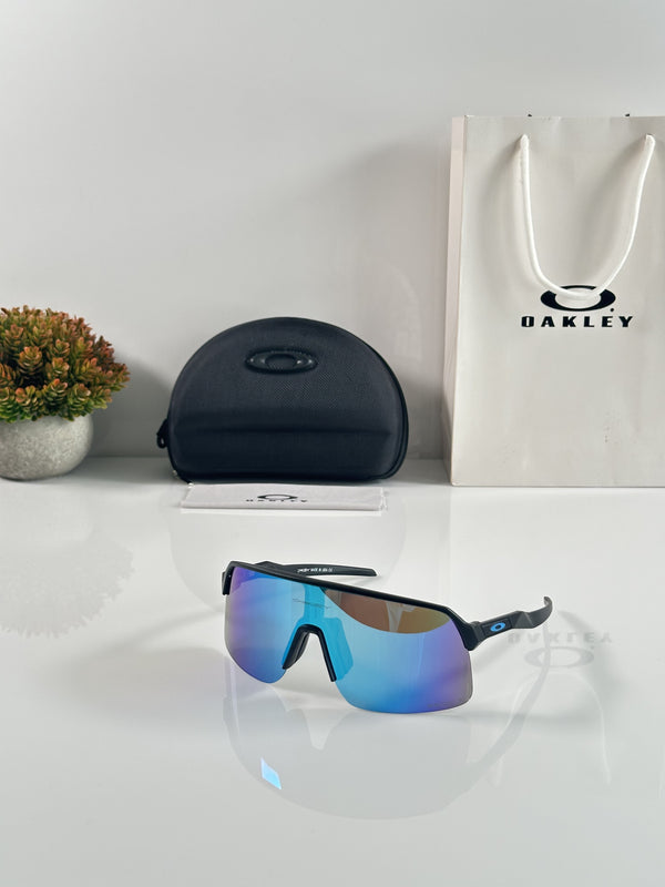 Oakley Sunglass