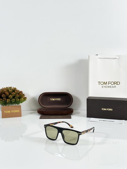 Tom Ford Sunglass